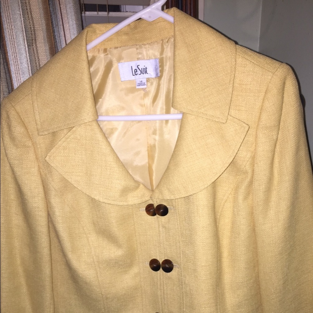 Le suit 2 piece set NWT Fall colors